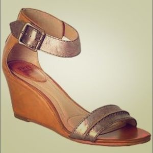 FRYE Carol Leather Wedge Sandal